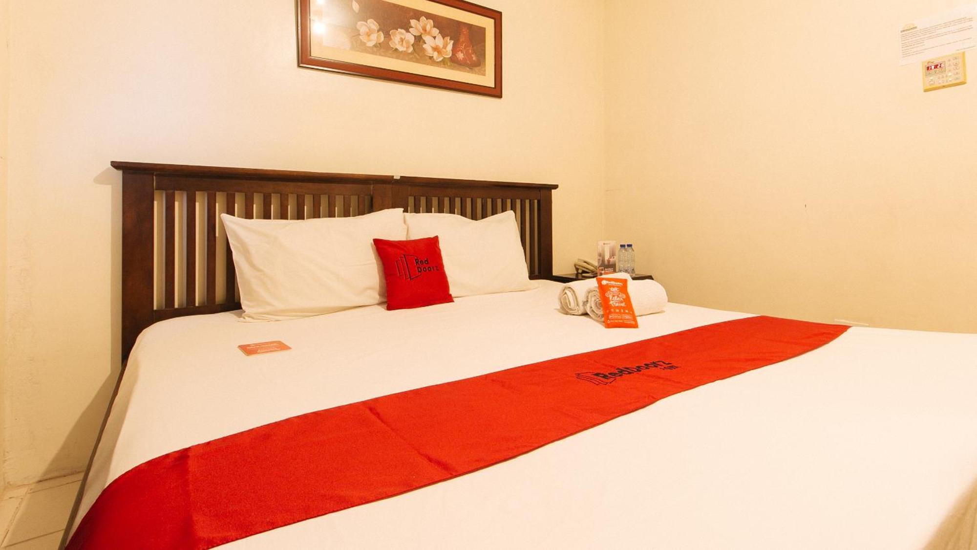 Reddoorz Plus @ E Rodriguez Corner Banawe Bandar Quezon Luaran gambar